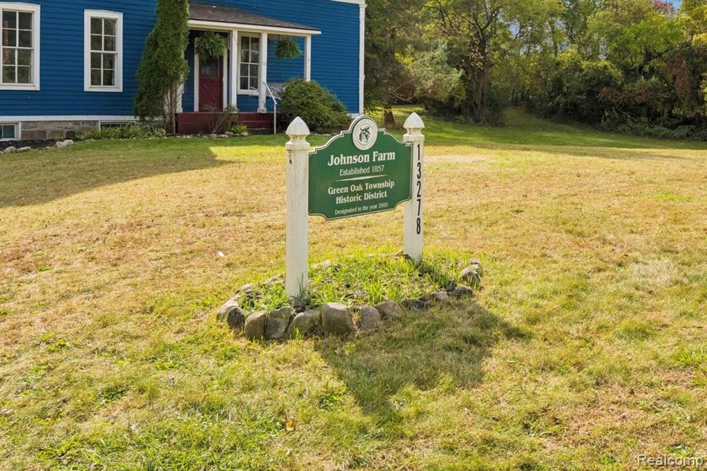 13278 9 Mile Road South Lyon, MI 48178 - Photo 2 of 56