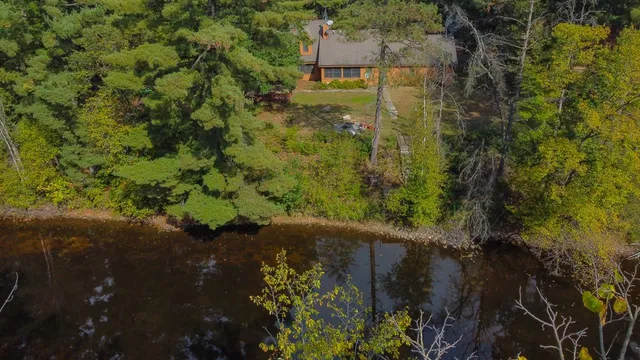 $899,900 | W7102 Buttercup Lane, Porterfield, WI 54159