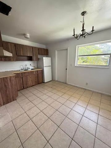 $1,650 | 1794 Juno Road, Unit 5, North Palm Beach, FL 33408