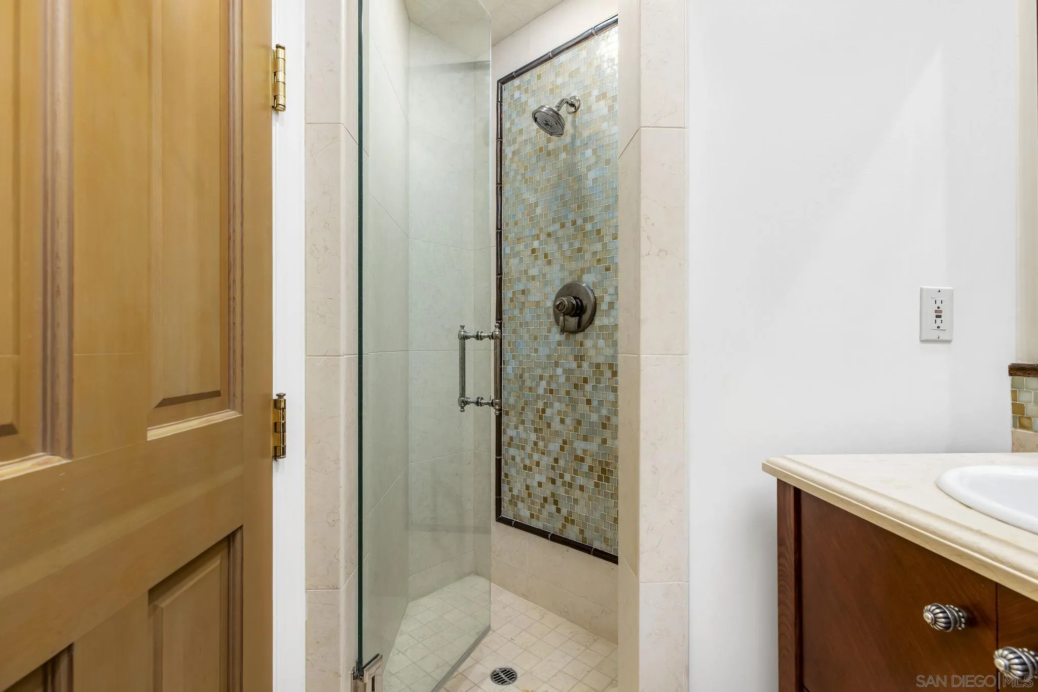 14440 Ridge Ranch Road Valley Center, CA 92082 - Photo 40 of 73 a bathroom with a shower and a sink