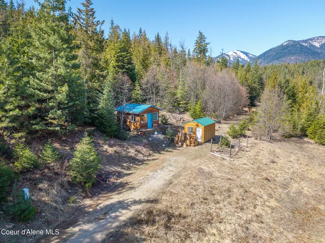 $275,000 | 940 Sled Run Trail, Clark Fork, ID 83811