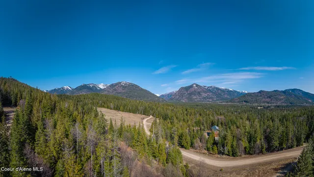 $275,000 | 940 Sled Run Trail, Clark Fork, ID 83811