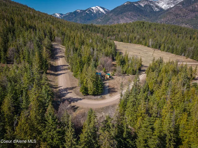 $275,000 | 940 Sled Run Trail, Clark Fork, ID 83811