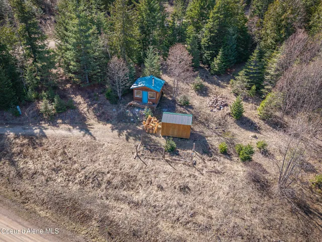 $275,000 | 940 Sled Run Trail, Clark Fork, ID 83811