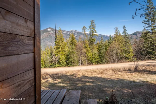 $275,000 | 940 Sled Run Trail, Clark Fork, ID 83811