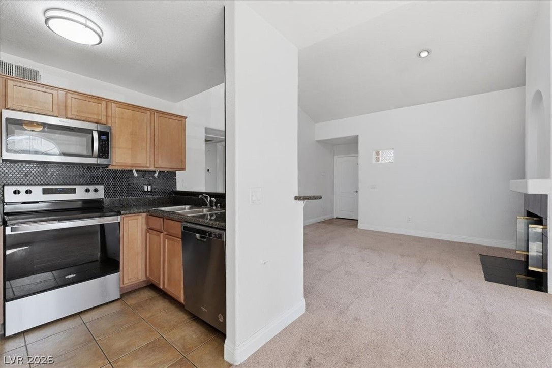 9325 West Desert Inn Road, Unit 218 Las Vegas, NV 89117 - Photo 10 of 20