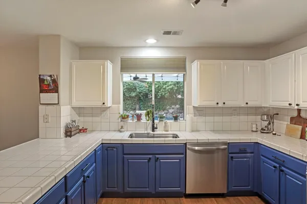 $699,000 | 443 Glenbriar Circle, Tracy, CA 95377