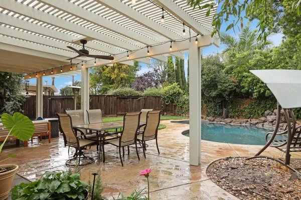 $699,000 | 443 Glenbriar Circle, Tracy, CA 95377