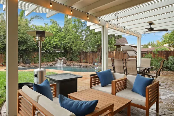 $699,000 | 443 Glenbriar Circle, Tracy, CA 95377