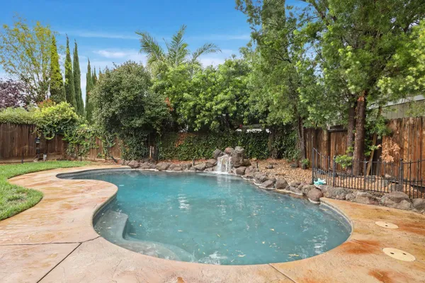 $699,000 | 443 Glenbriar Circle, Tracy, CA 95377