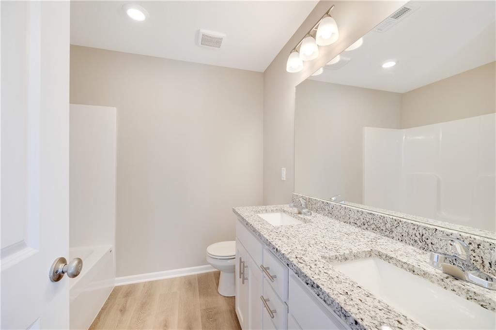 2523 Southwest Mitchell Street Oak Grove, MO 64075 - Photo 23 of 35