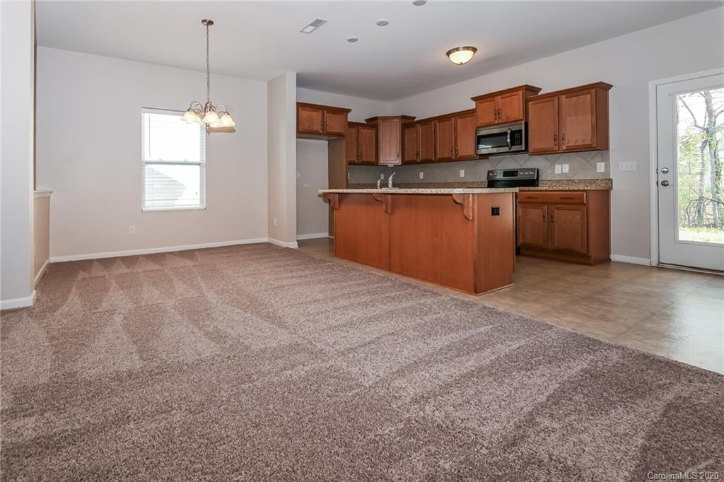 5818 Ringneck Road Charlotte, NC 28216 - Photo 6 of 25