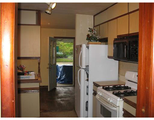 55011 Bittersweet Road Mishawaka, IN 46545 - Photo 2 of 10 Gallery Image 2