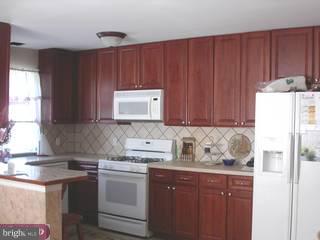 1123 Morefield Road Philadelphia, PA 19115 - Photo 6 of 6