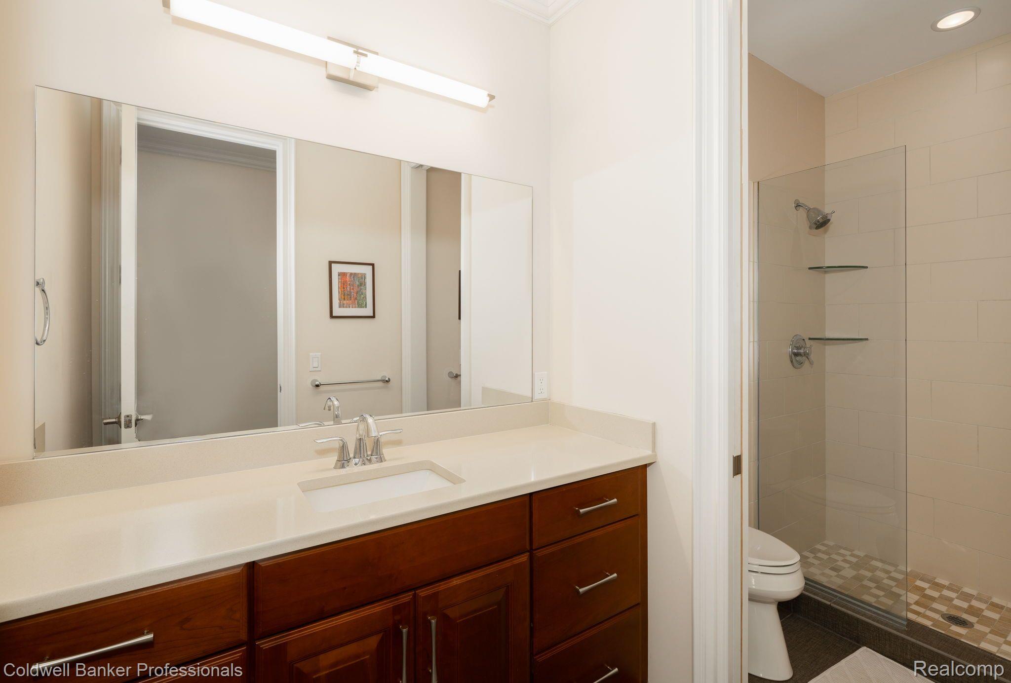 3608 Walnut Brook Drive Rochester, MI 48309 - Photo 43 of 48 Gallery Image 43