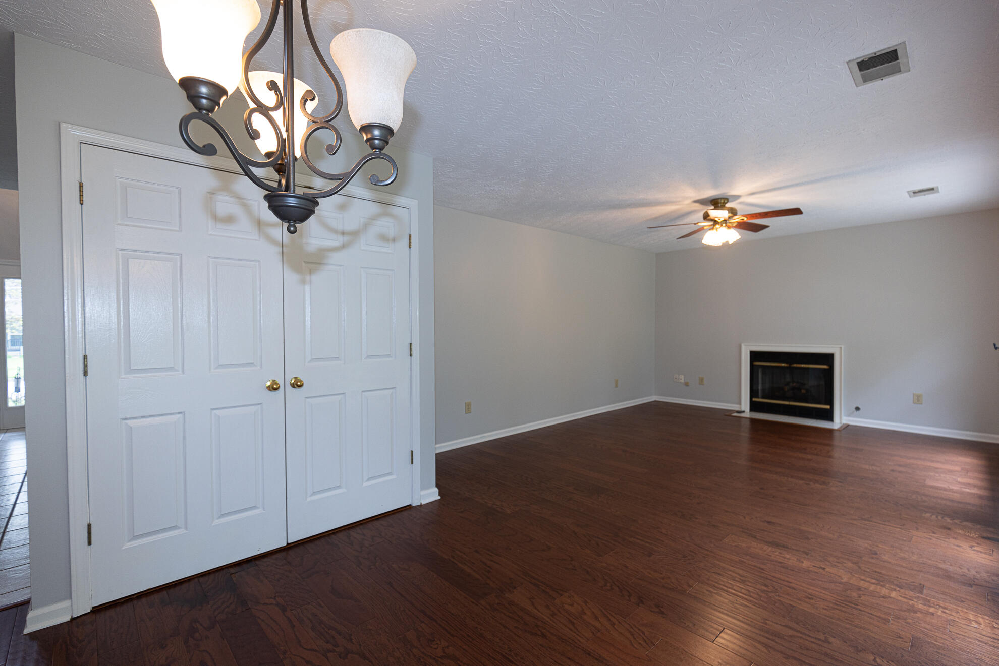 144 Old Post Road Paris, KY 40361 - Photo 17 of 39 616A4547