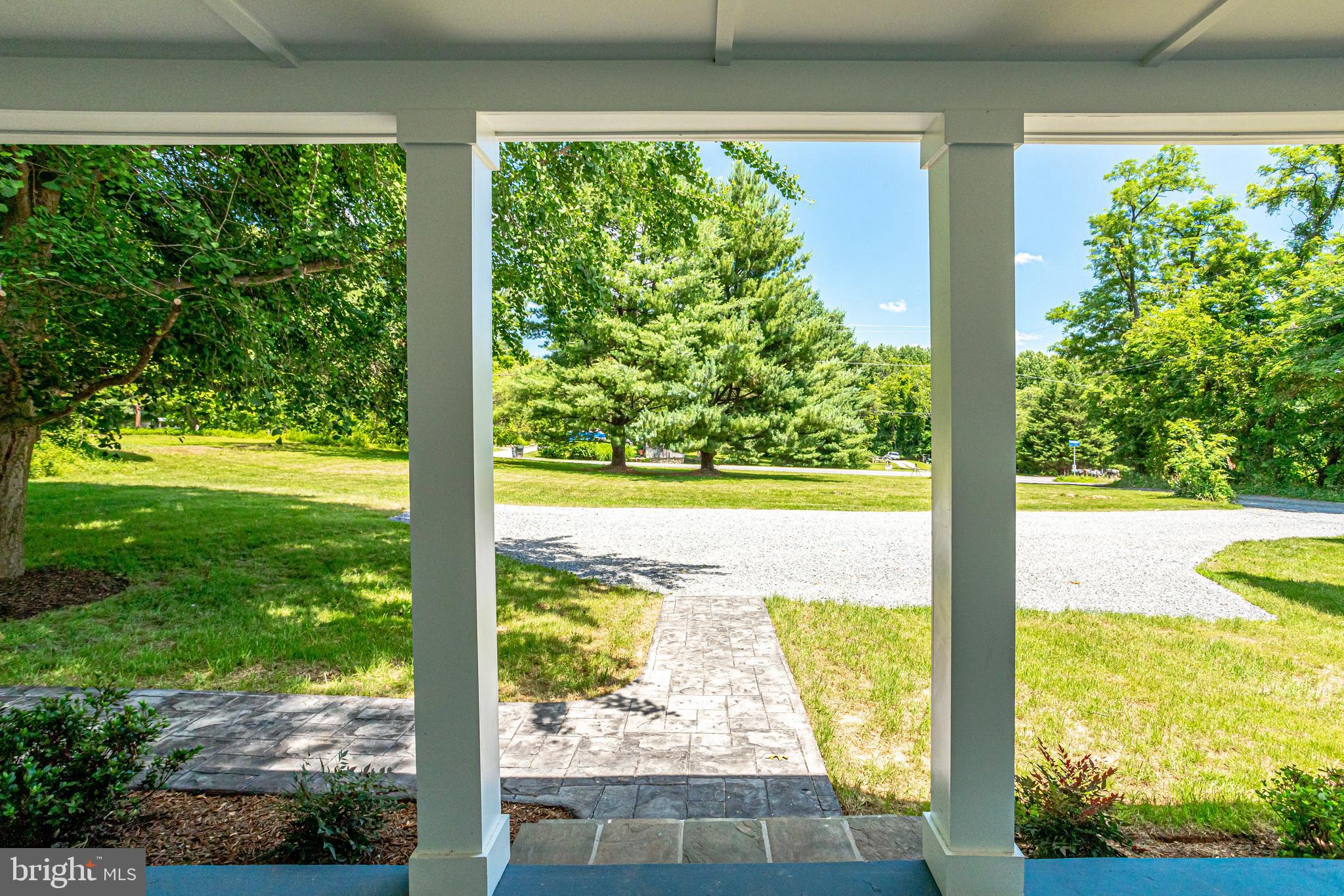 41728 Carter Ridge Lane Leesburg, VA 20176 - Photo 5 of 111 Gallery Image 5