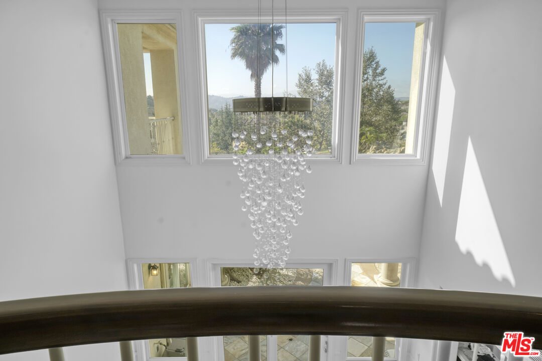 11158 Lopez Court Moorpark, CA 93021 - Photo 17 of 57