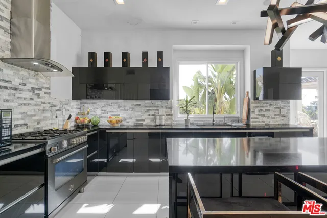 $2,350,000 | 11158 Lopez Court, Moorpark, CA 93021