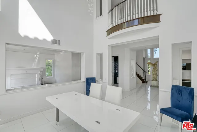 $2,350,000 | 11158 Lopez Court, Moorpark, CA 93021