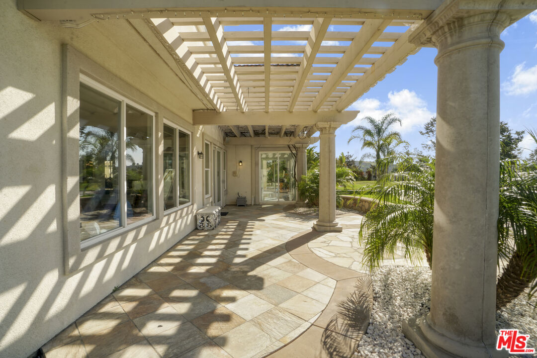 11158 Lopez Court Moorpark, CA 93021 - Photo 35 of 57