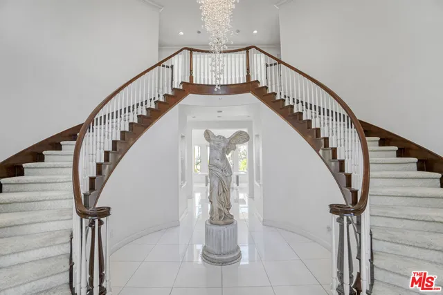 $2,350,000 | 11158 Lopez Court, Moorpark, CA 93021