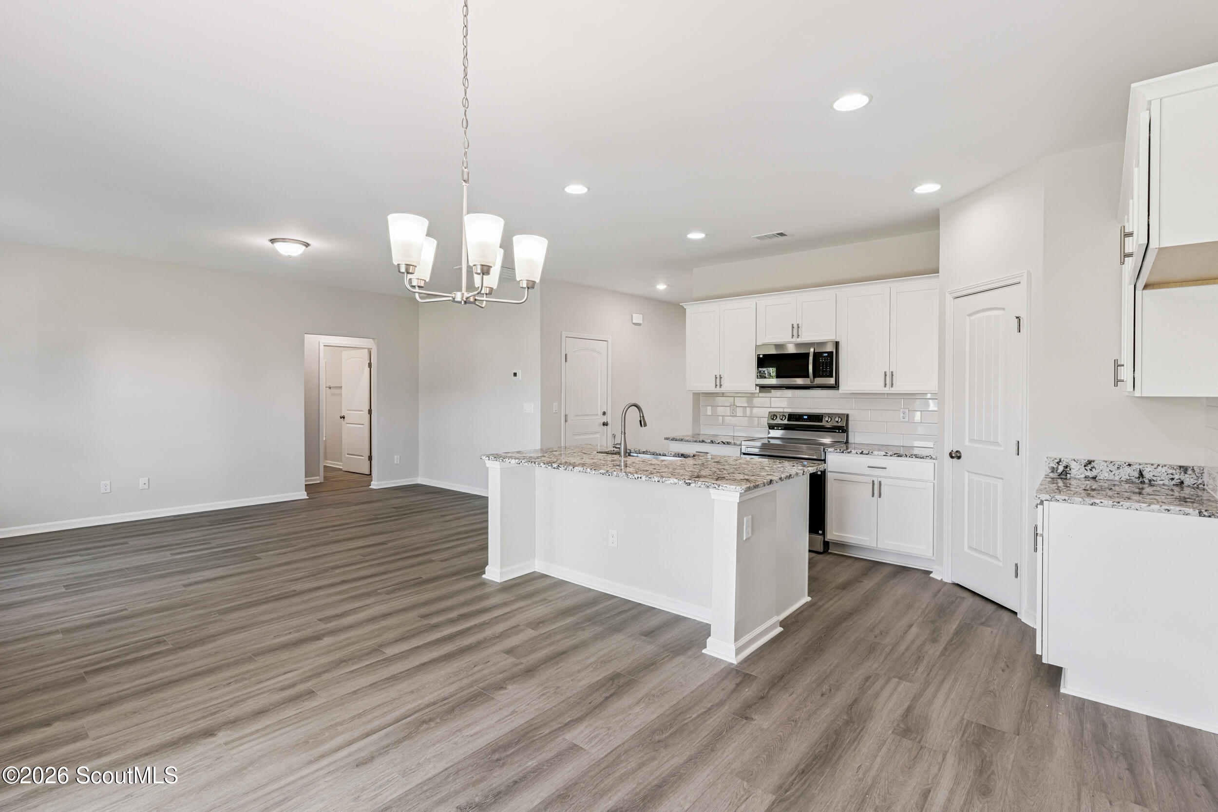 8 Fulham Road Brunswick, GA 31523 - Photo 7 of 28 Stock photos shown; to be similar not identical.