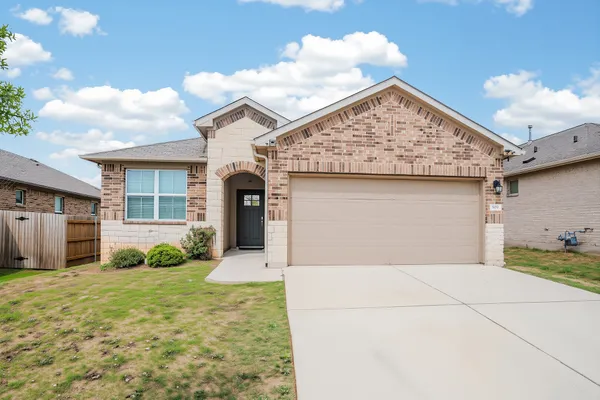 $2,095 | 909 Vogel Drive, Georgetown, TX 78626