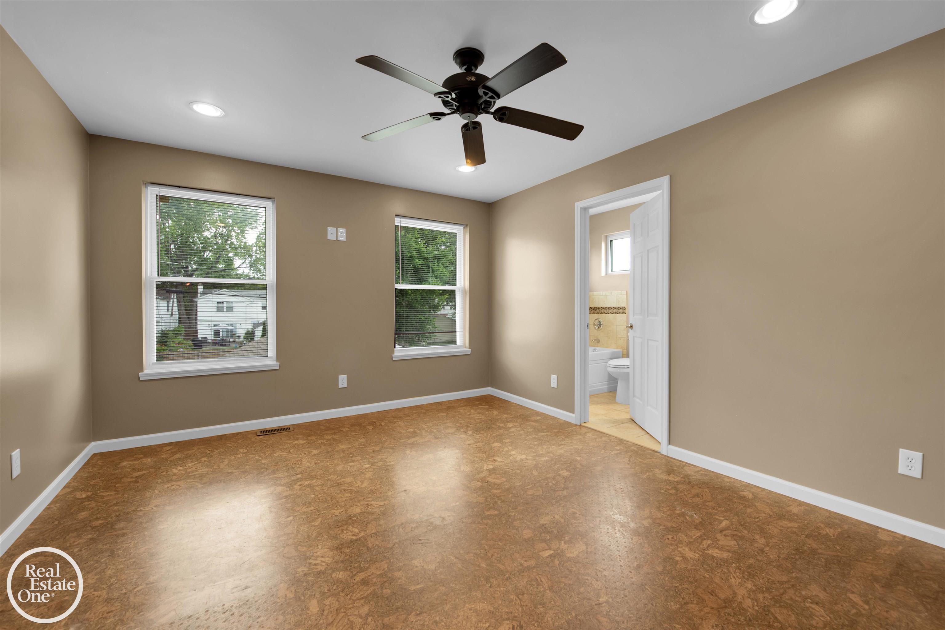 1258 Hampton Road Grosse Pointe Woods, MI 48236 - Photo 13 of 37