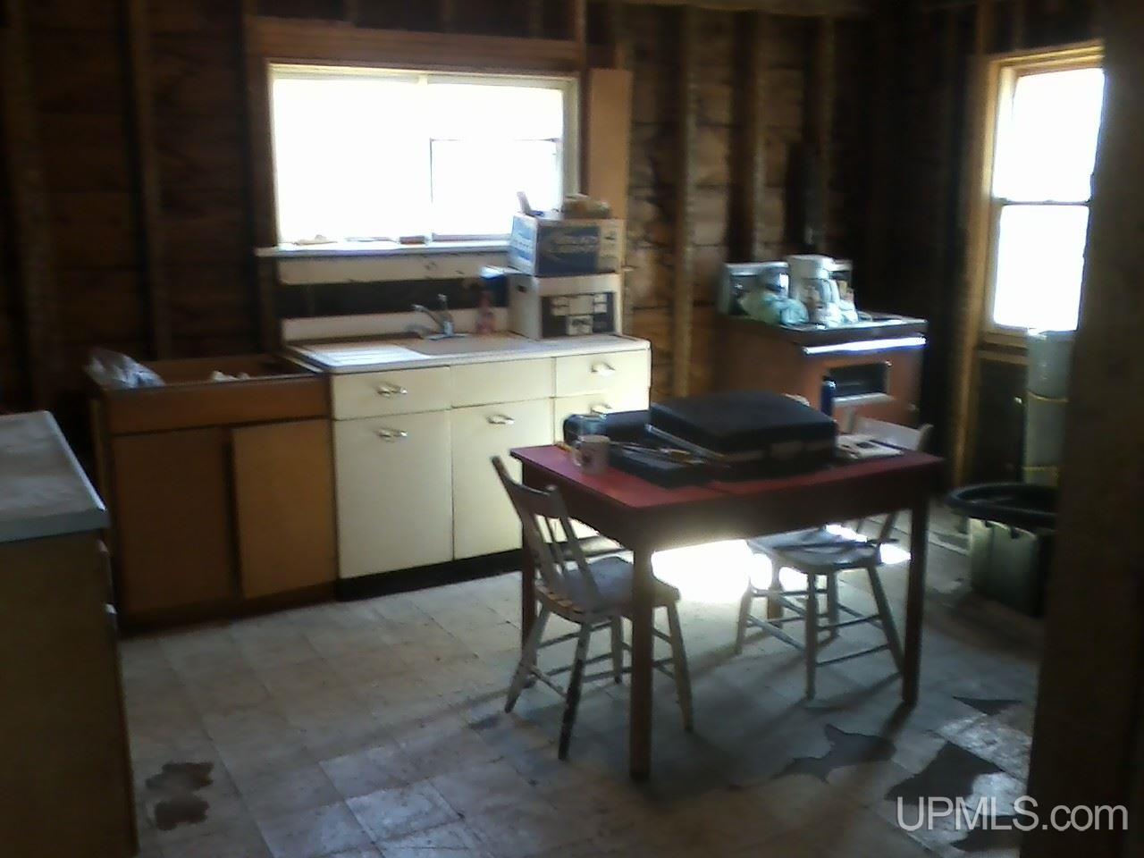 57166 Caledonia Street Calumet, MI 49913 - Photo 2 of 14