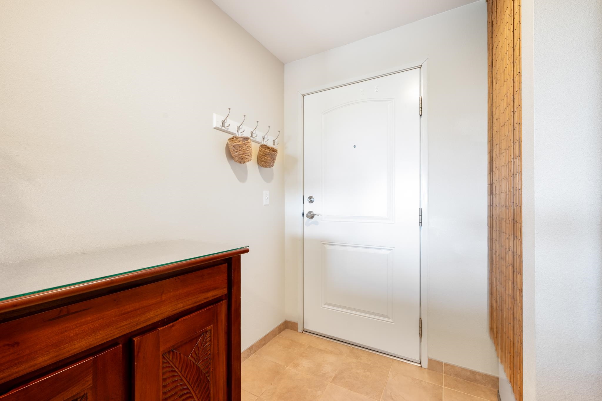 3708 Lower Honoapiilani Road, Unit E41 Lahaina, HI 96761 - Photo 16 of 42 a view of bathroom