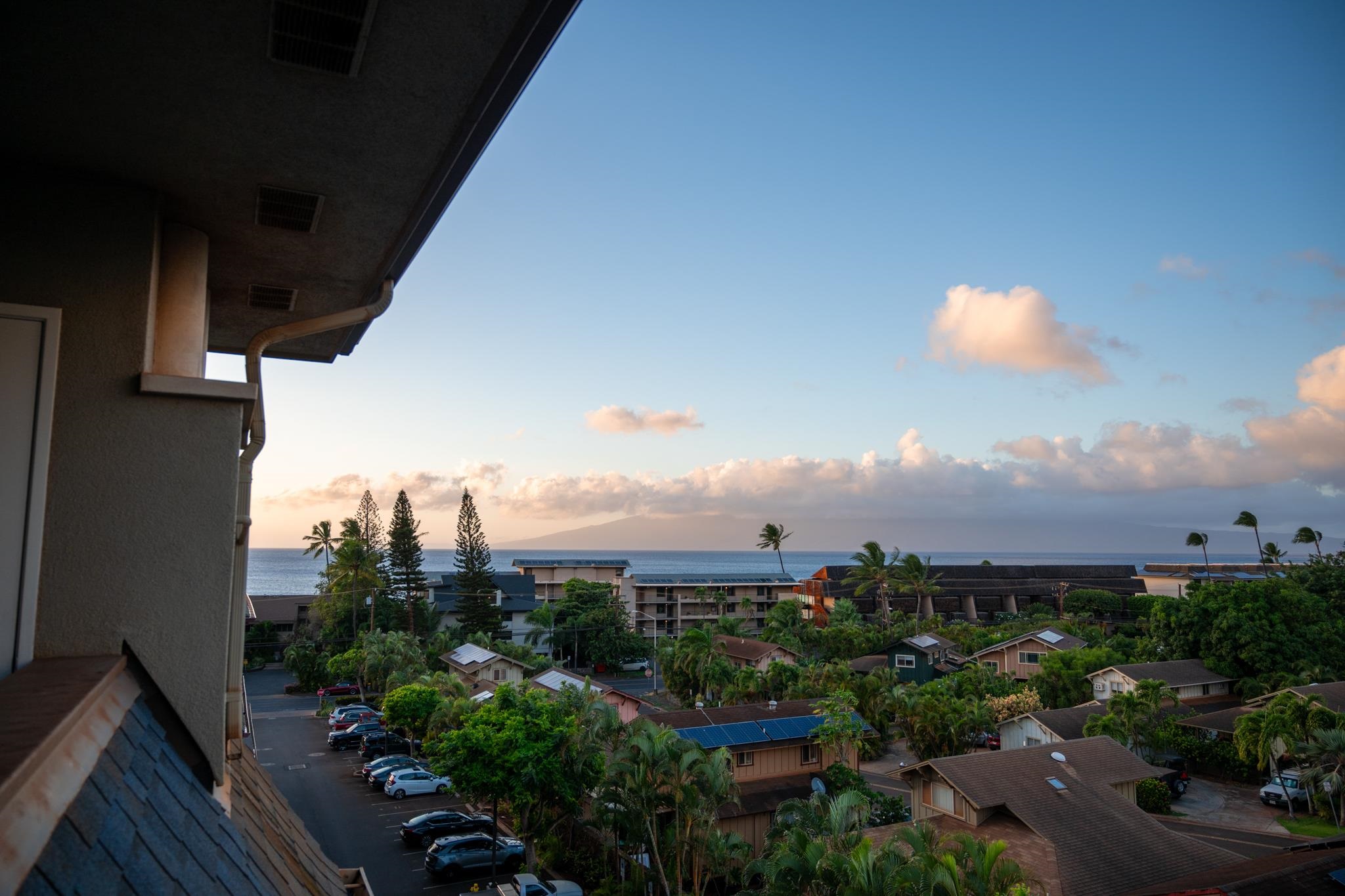 3708 Lower Honoapiilani Road, Unit E41 Lahaina, HI 96761 - Photo 30 of 42 a view of a city