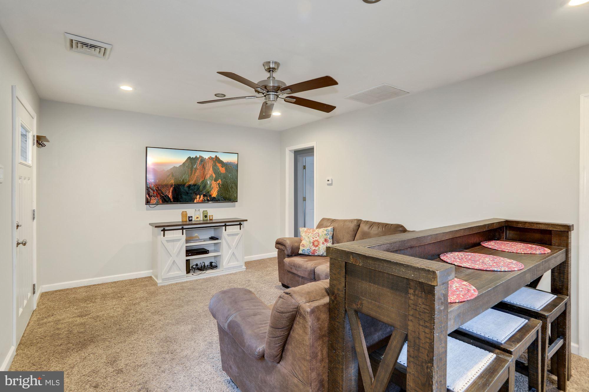 74 Watson Boulevard Clementon, NJ 08021 - Photo 3 of 31 Gallery Image 3