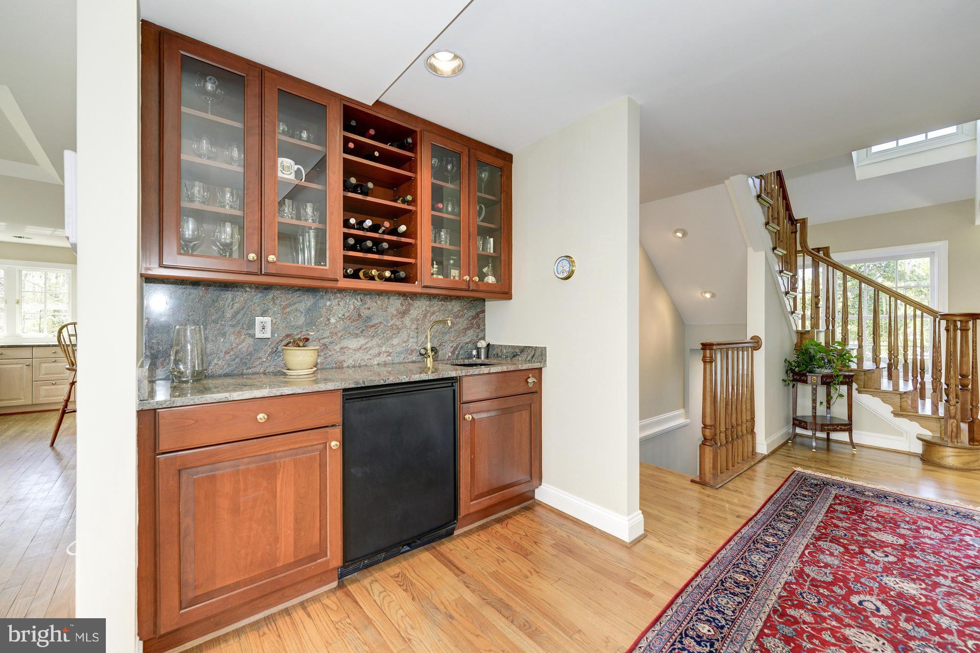 909 Georgetown Ridge Court McLean, VA 22102 - Photo 7 of 30 Wet Bar