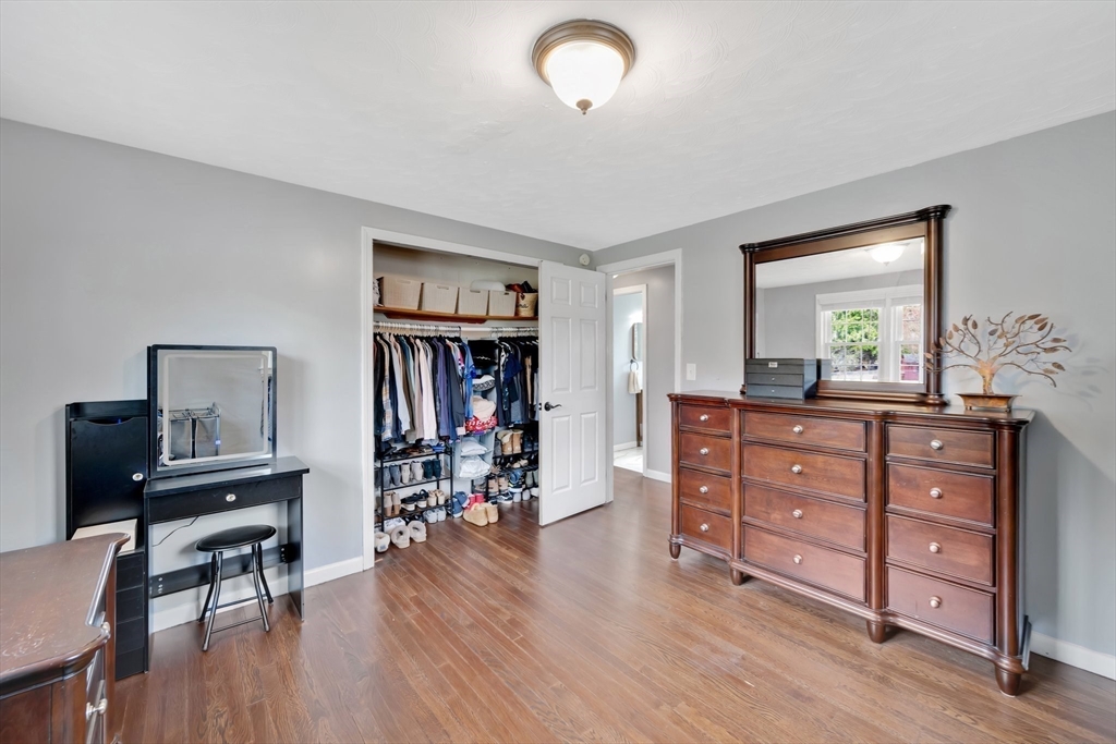 5 Brook Road Enfield, CT 06082 - Photo 17 of 39