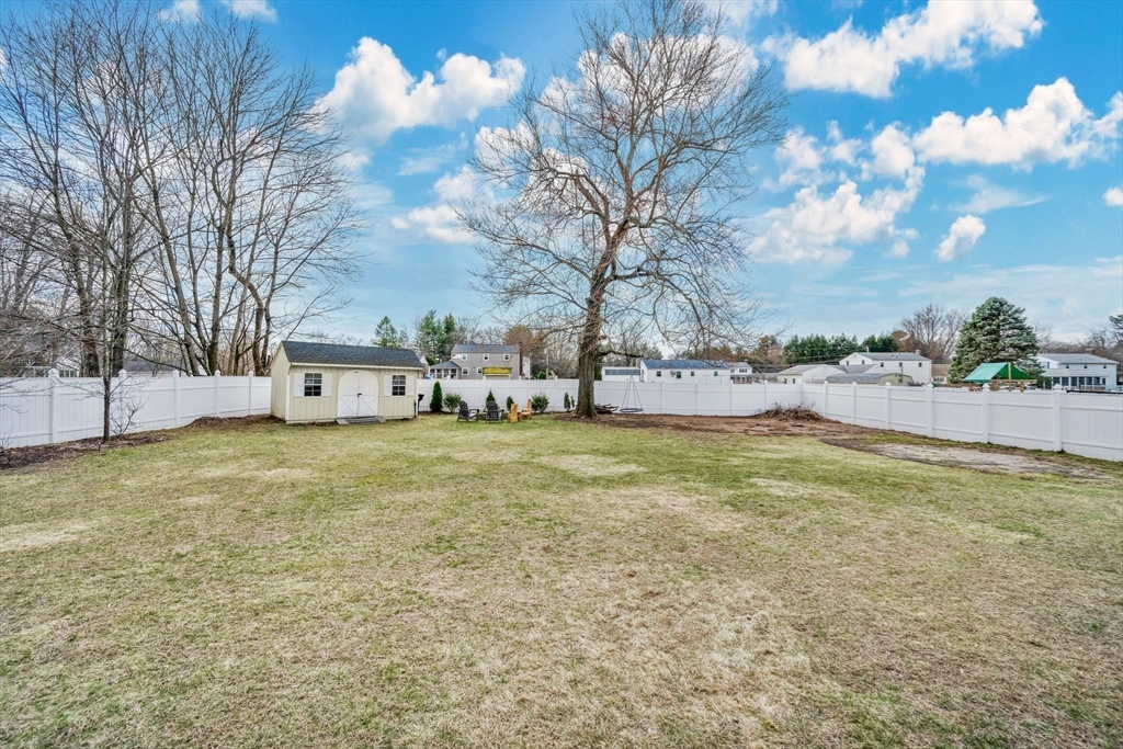 5 Brook Road Enfield, CT 06082 - Photo 32 of 39