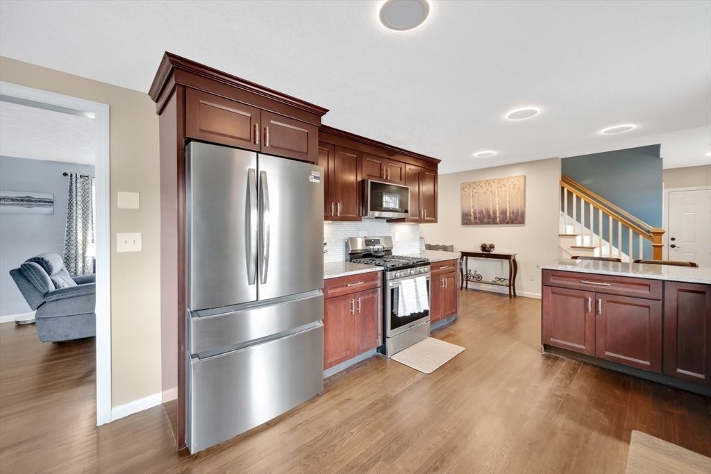 5 Brook Road Enfield, CT 06082 - Photo 5 of 39