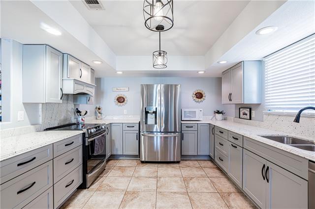 325 Somerset Road Laplace, LA 70068 - Photo 4 of 27