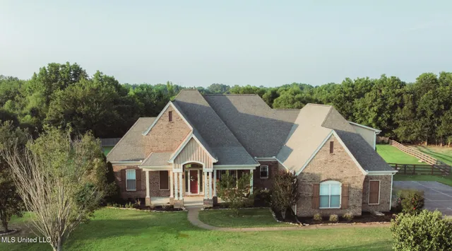 $655,000 | 14224 Aspen Drive, Olive Branch, MS 38654