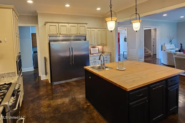 $655,000 | 14224 Aspen Drive, Olive Branch, MS 38654