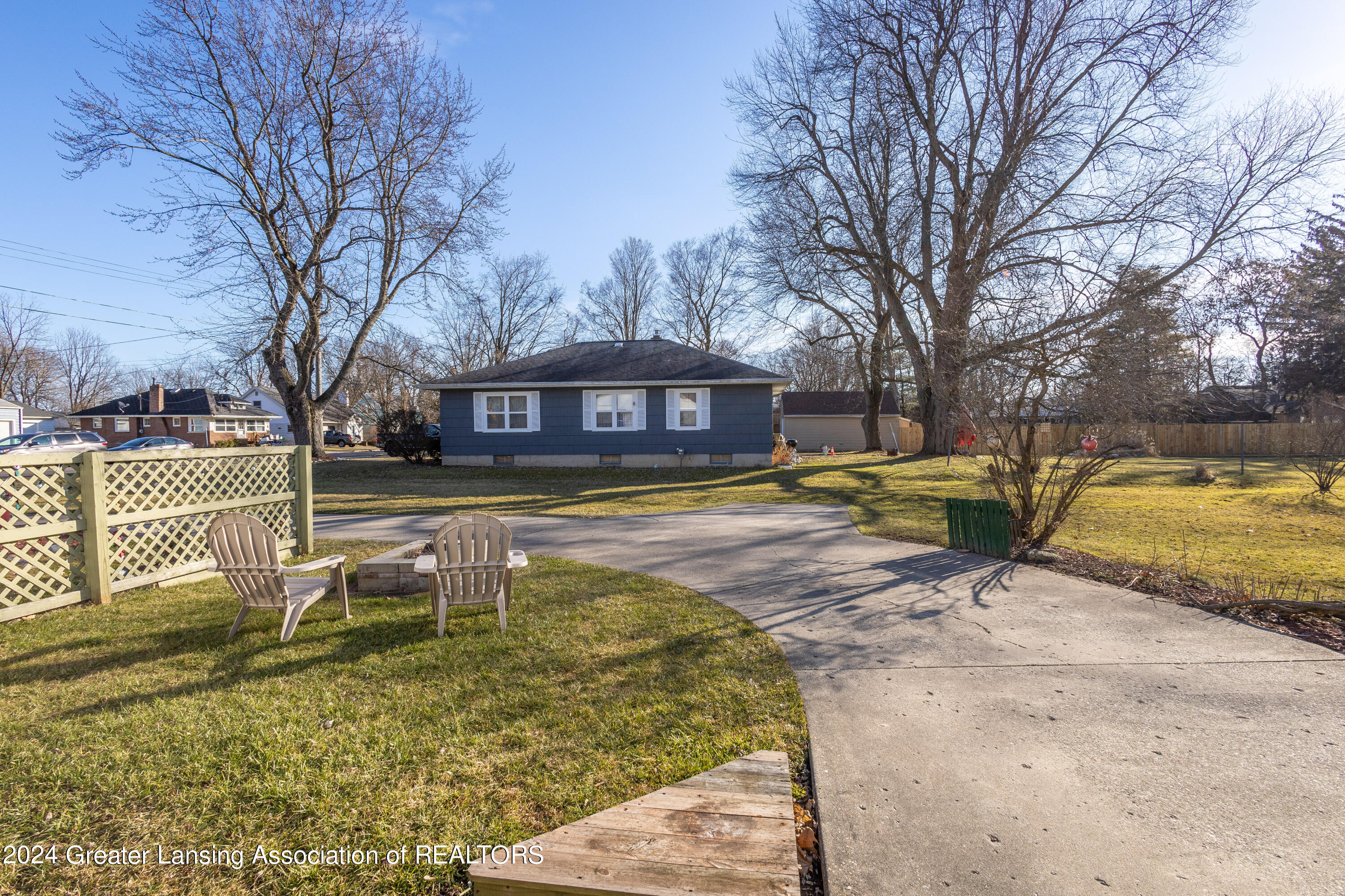 1203 Robins Road Lansing, MI 48917 - Photo 37 of 41 Robins-37