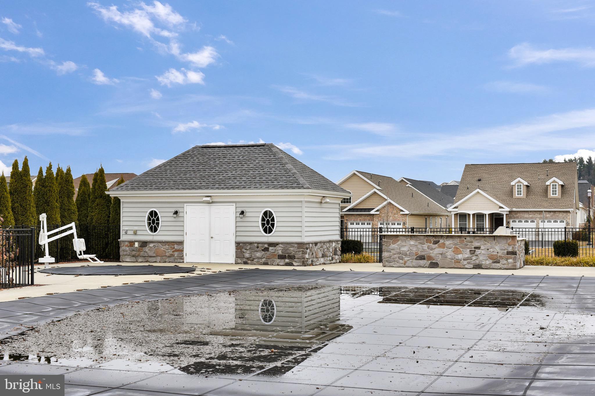 441 Patriots Way Lititz, PA 17543 - Photo 24 of 30 Outdoor pool