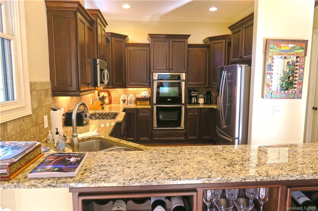 379 Camptown Road Brevard, NC 28712 - Photo 11 of 25 Gallery Image 11