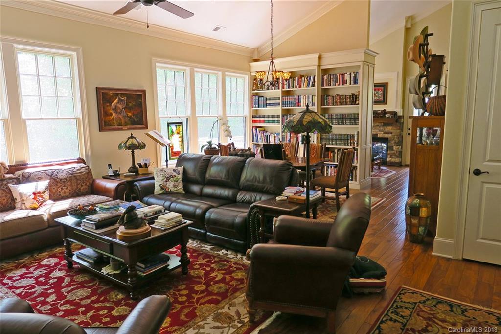 379 Camptown Road Brevard, NC 28712 - Photo 4 of 25 Gallery Image 4
