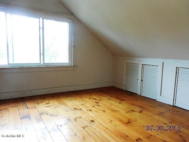 21 Holmes Road Lenox, MA 01240 - Photo 14 of 27 14 Bed 3a