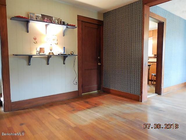 21 Holmes Road Lenox, MA 01240 - Photo 3 of 27 3 Living 2