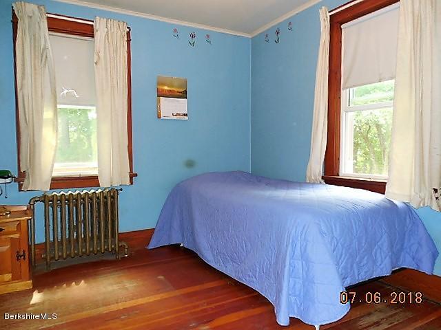 21 Holmes Road Lenox, MA 01240 - Photo 10 of 27 10 Bed 1a