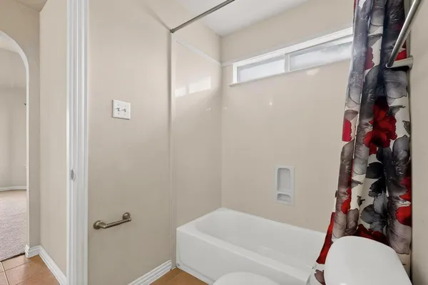 $399,000 | 232 Wellington Drive, DeSoto, TX 75115