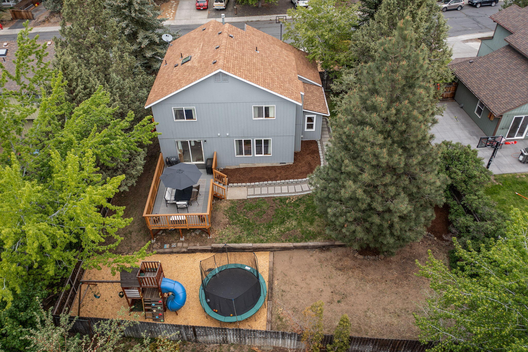 3173 Northeast Manchester Avenue Bend, OR 97701 - Photo 27 of 30 2024_05_21_3173_ne_manchester_ave-drone-