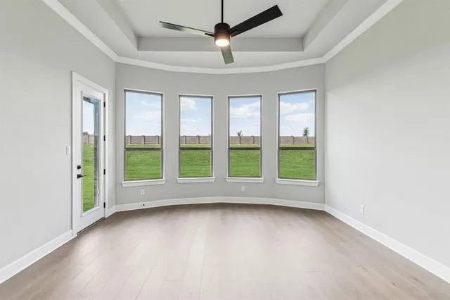 $748,900 | 156 Swan Lake Drive, Waxahachie, TX 75165